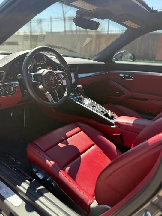 2019 Porsche 991 Carrera 4S - Image 8 of 16
