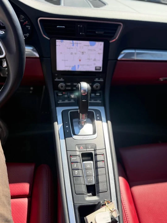 2019 Porsche 991 Carrera 4S - Image 11 of 16