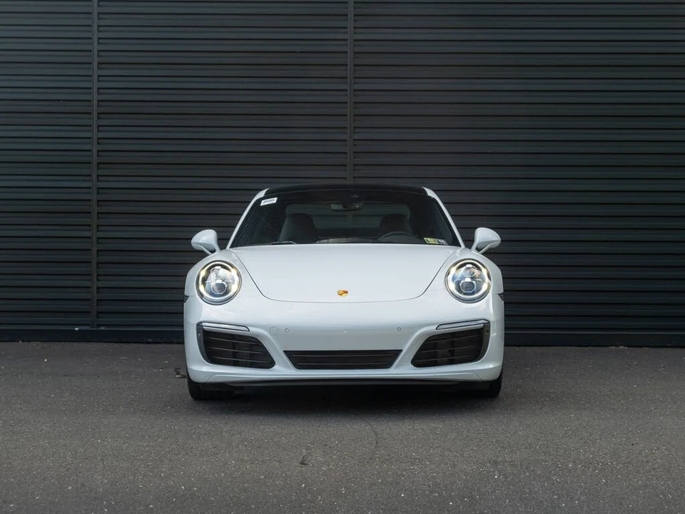 2019 Porsche 991 Carrera 4S - Image 11 of 31