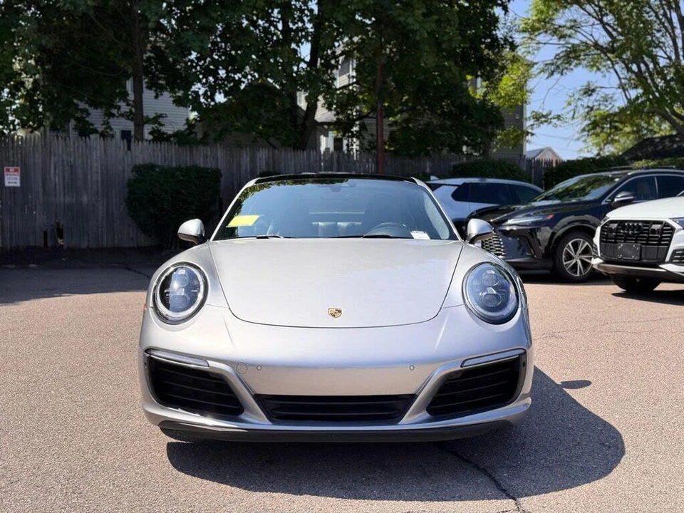 2019 Porsche 991 Carrera 4S - Image 9 of 27