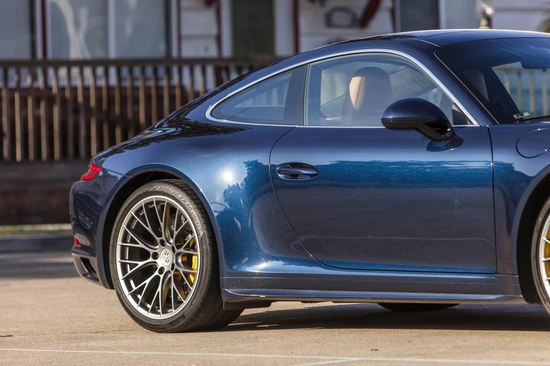 2019 Porsche 991 Carrera 4S - Image 25 of 31