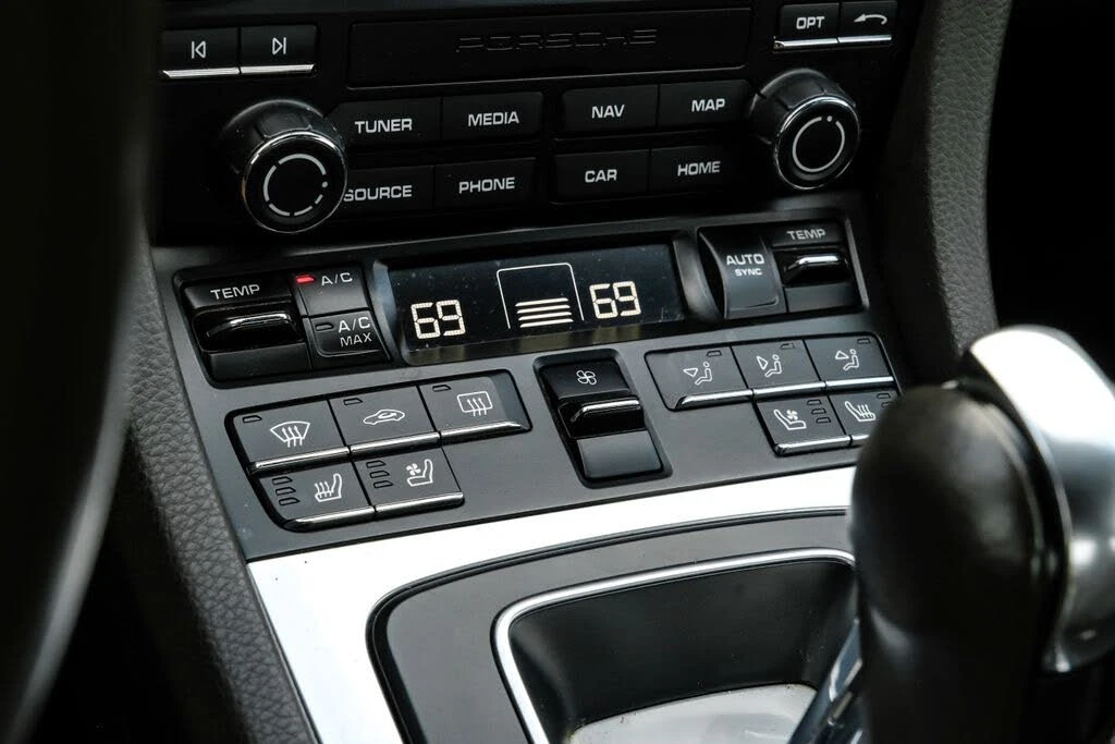 2019 Porsche 991 Carrera - Image 24 of 31