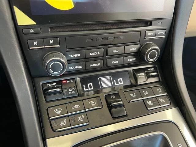 2019 Porsche 991 Carrera - Image 28 of 31