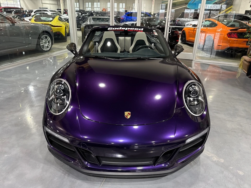 2019 Porsche - Image 2 of 31