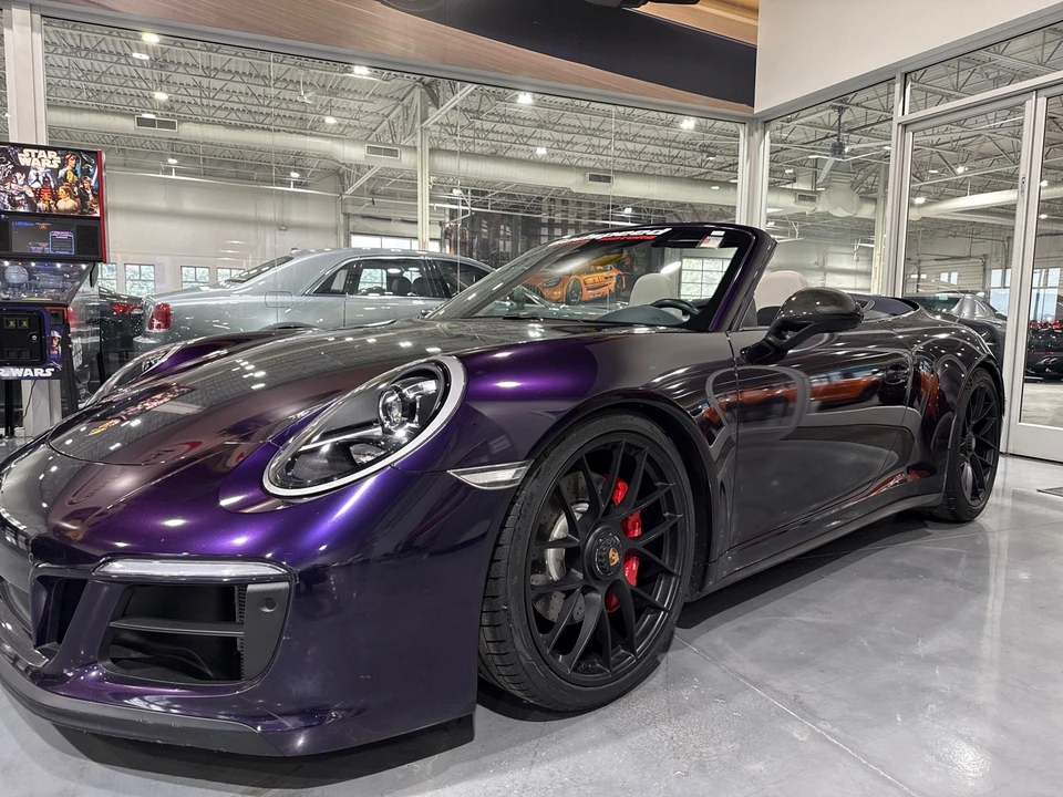2019 Porsche - Image 23 of 31