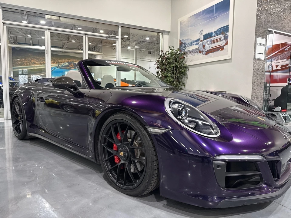 2019 Porsche - Image 22 of 31