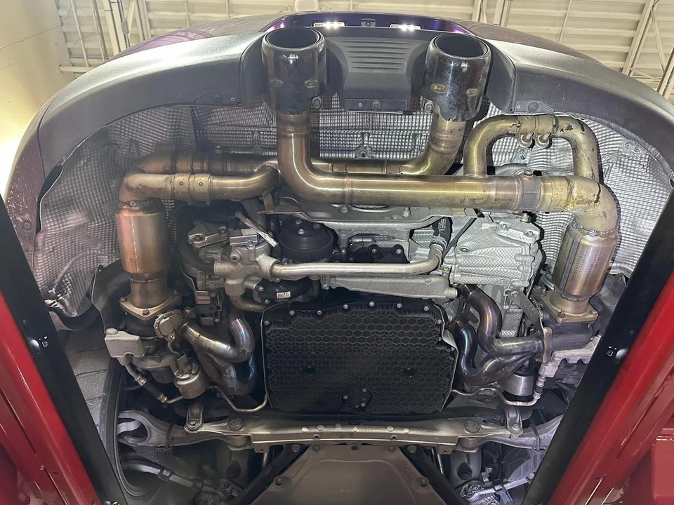 2019 Porsche - Image 17 of 31