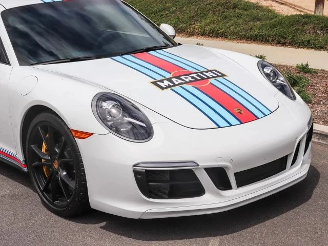 2019 Porsche - Image 15 of 31