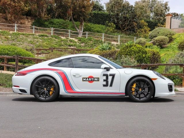 2019 Porsche - Image 13 of 31