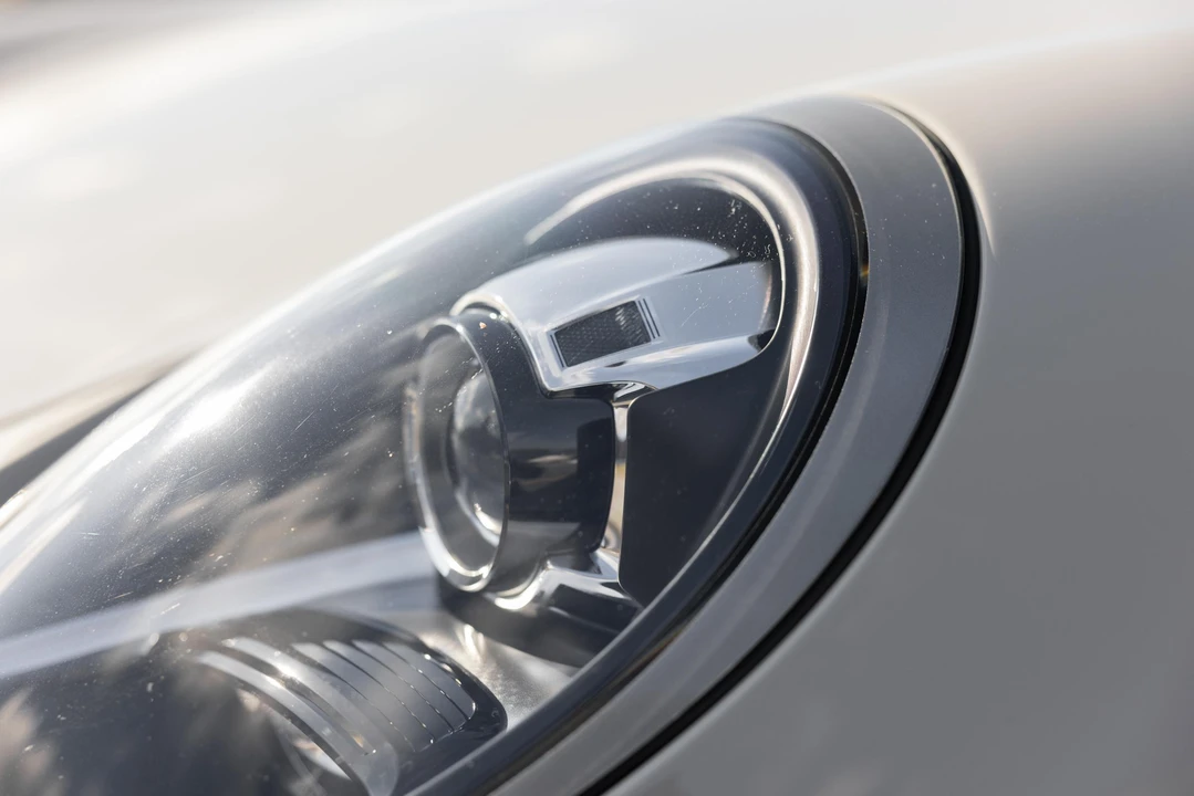 2019 Porsche 991 Carrera - Image 28 of 31