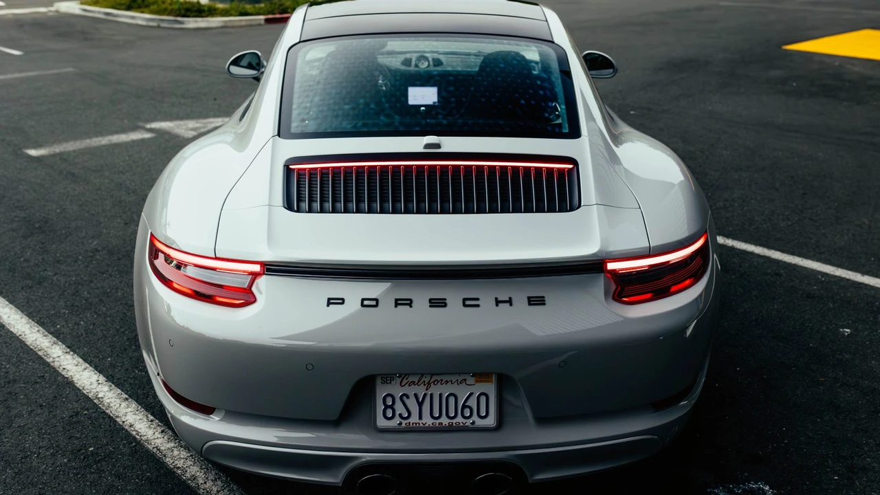 2019 Porsche 991 Carrera - Image 15 of 31