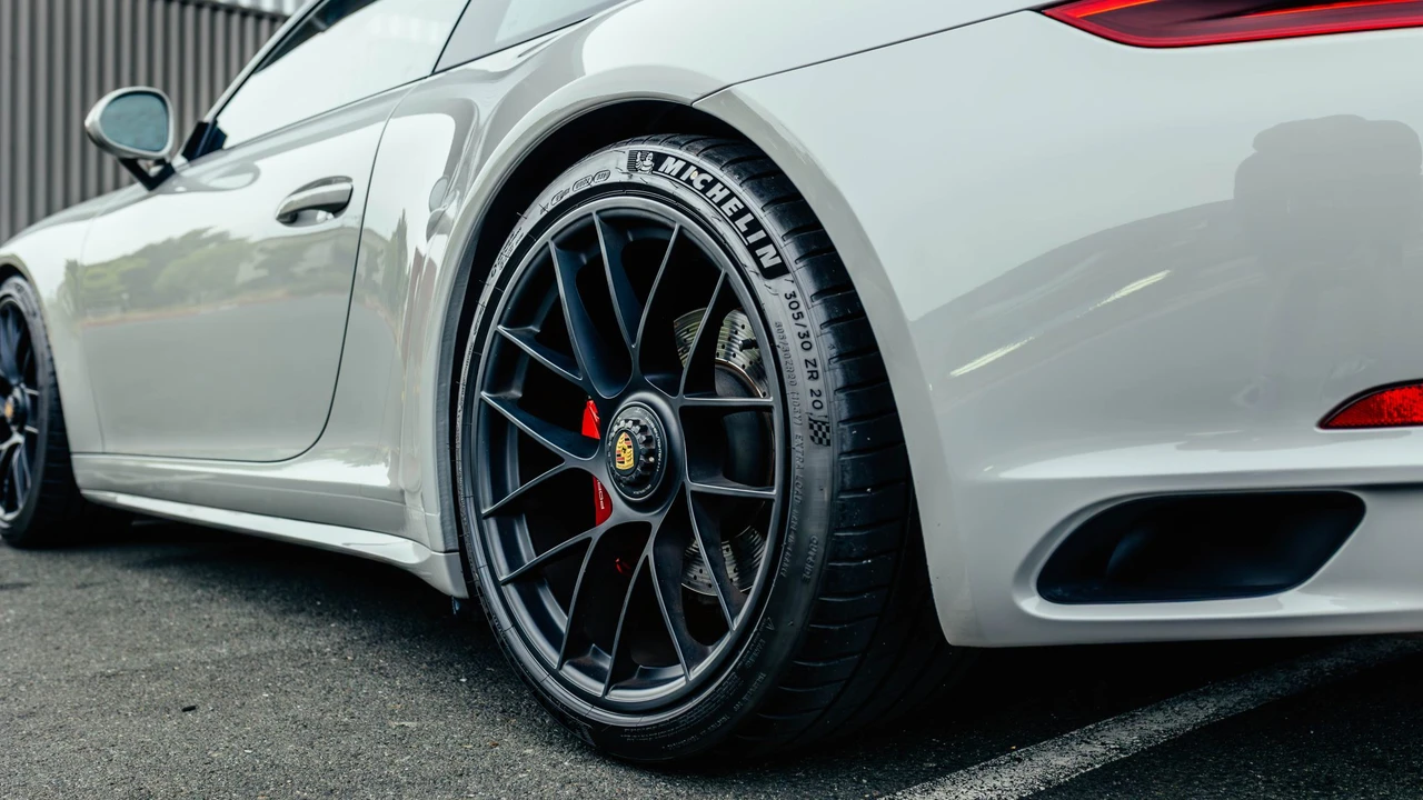 2019 Porsche 991 Carrera - Image 23 of 31