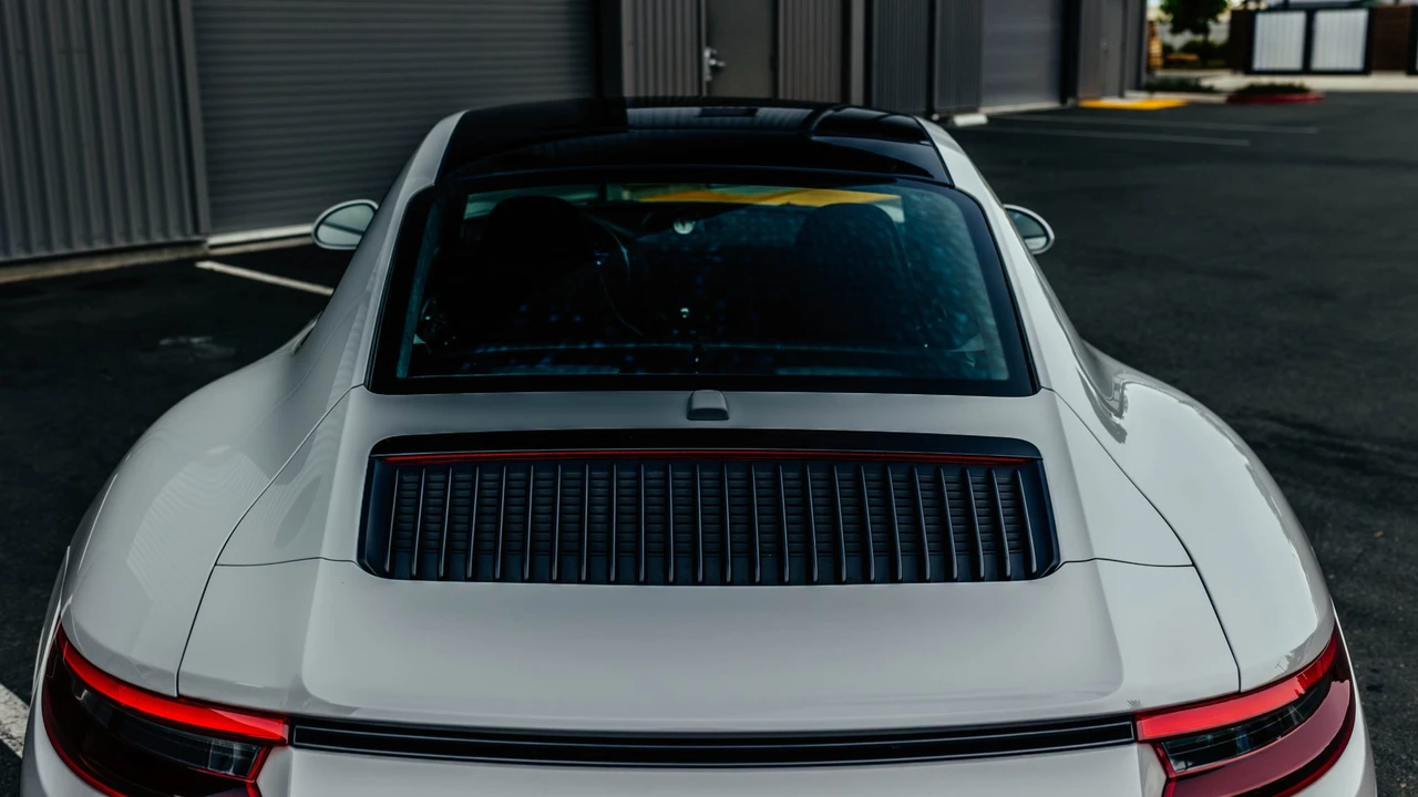 2019 Porsche 991 Carrera - Image 28 of 31