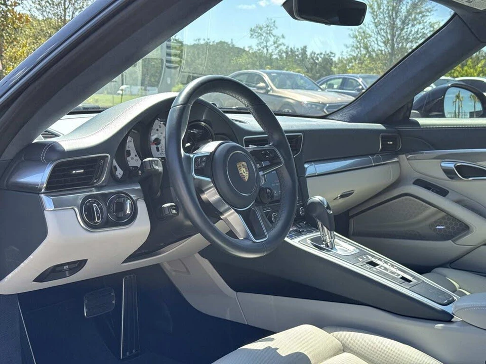 2019 Porsche 991 Carrera S - Image 15 of 28