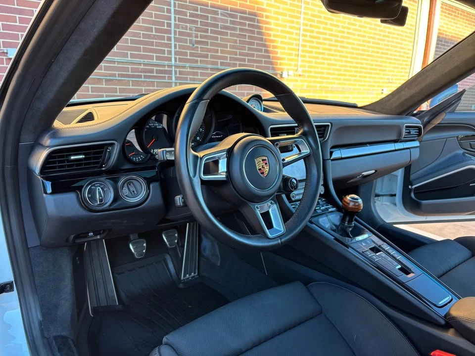 2019 Porsche 991 Carrera T - Image 6 of 10