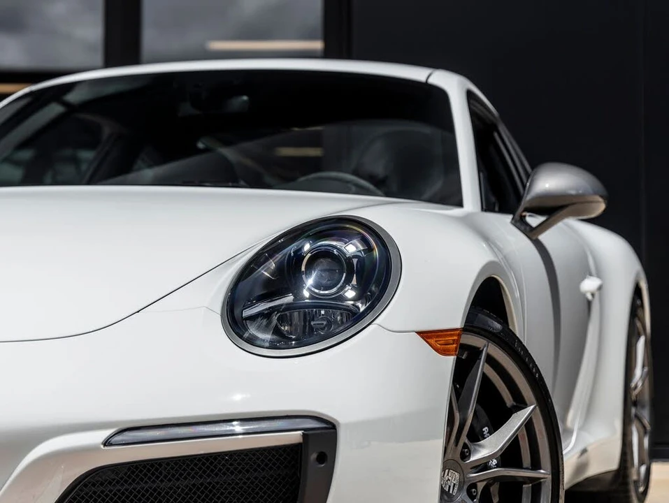 2019 Porsche 991 Carrera T - Image 17 of 31