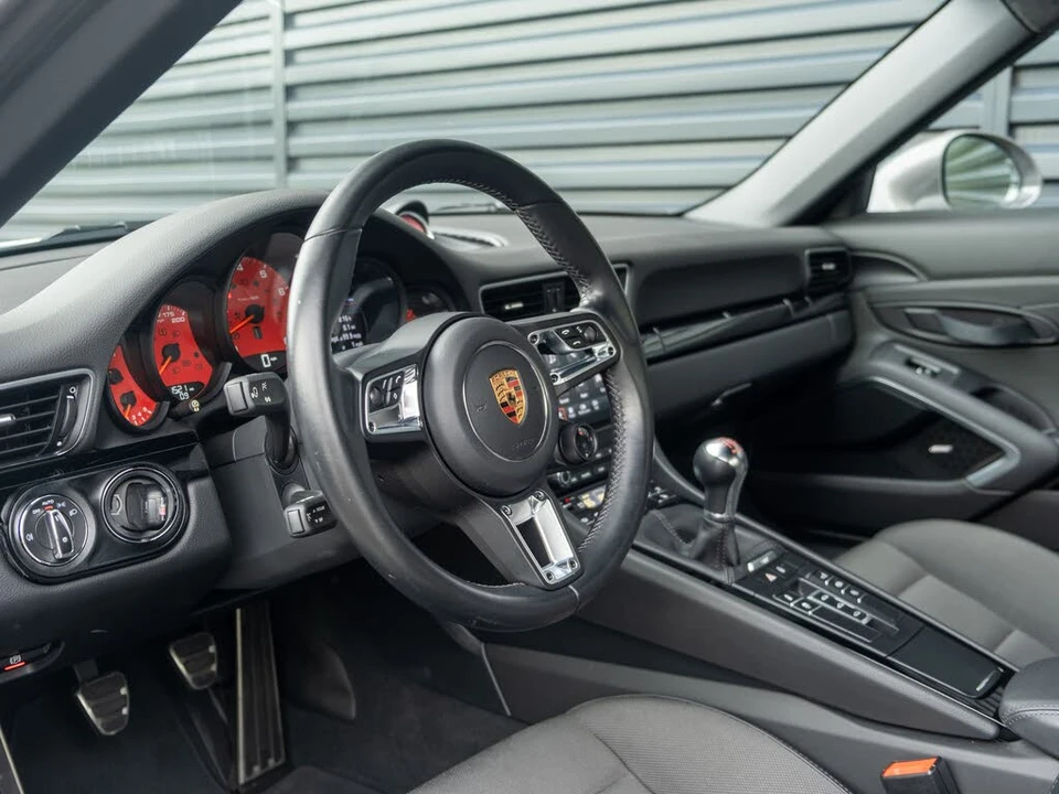 2019 Porsche 991 Carrera T - Image 4 of 31