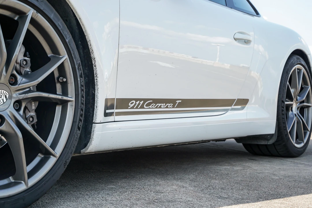 2019 Porsche 991 Carrera T - Image 24 of 31