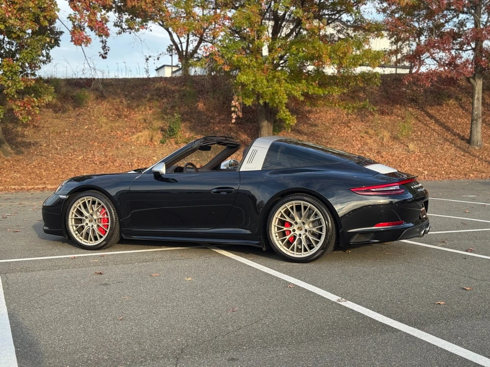 2019 Porsche 991 Targa 4 GTS - Image 8 of 12