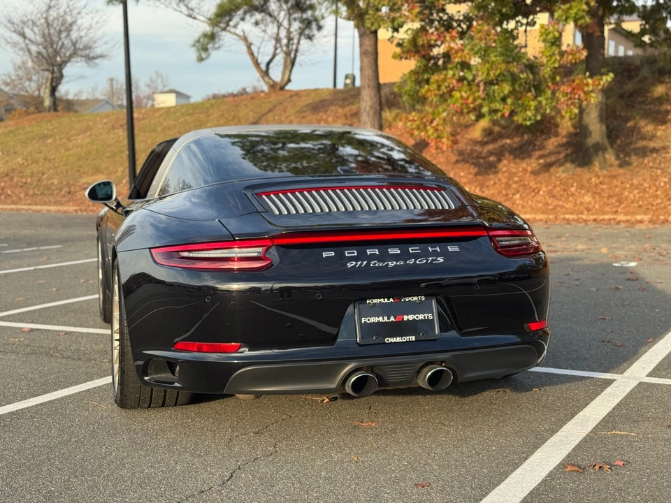 2019 Porsche 991 Targa 4 GTS - Image 10 of 12