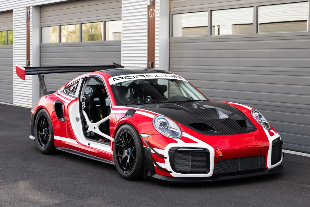 2019 Porsche 991 GT2 RS - Image 11 of 31