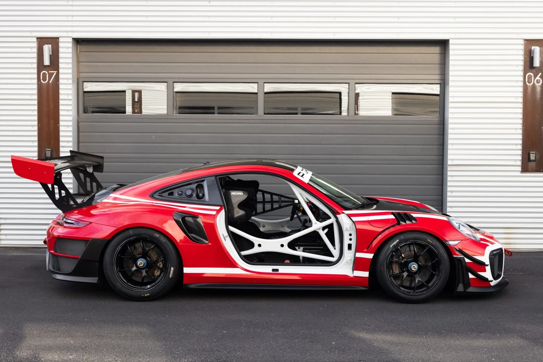 2019 Porsche 991 GT2 RS - Image 12 of 31