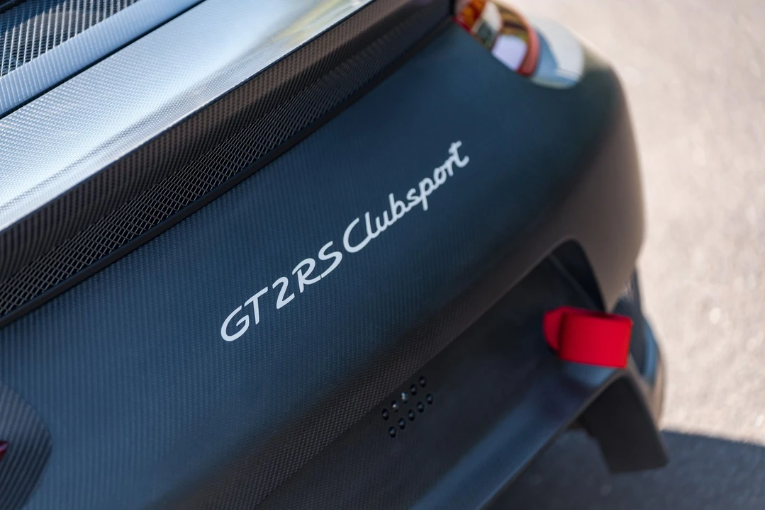 2019 Porsche 991 GT2 RS - Image 10 of 31