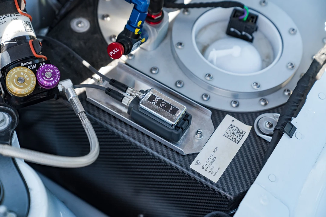 2019 Porsche 991 GT2 RS - Image 25 of 31