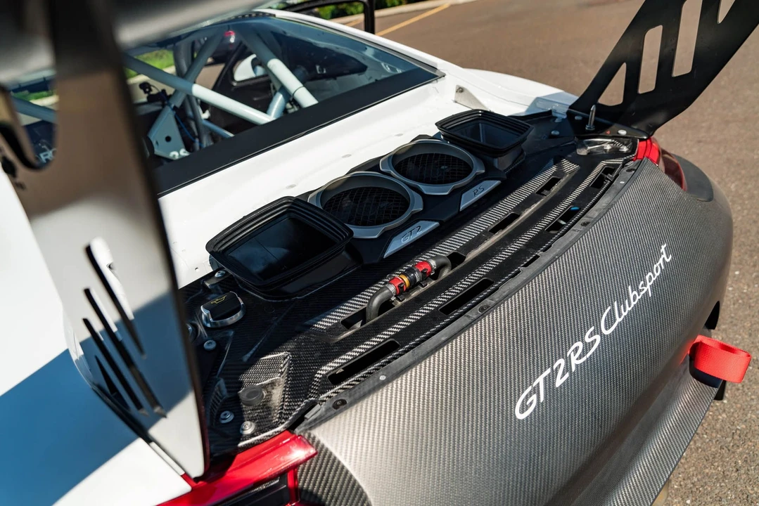 2019 Porsche 991 GT2 RS - Image 27 of 31