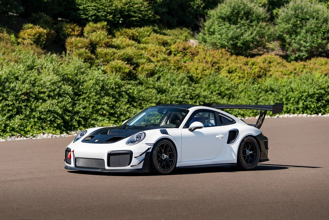 2019 Porsche 991 GT2 RS - Image 2 of 31
