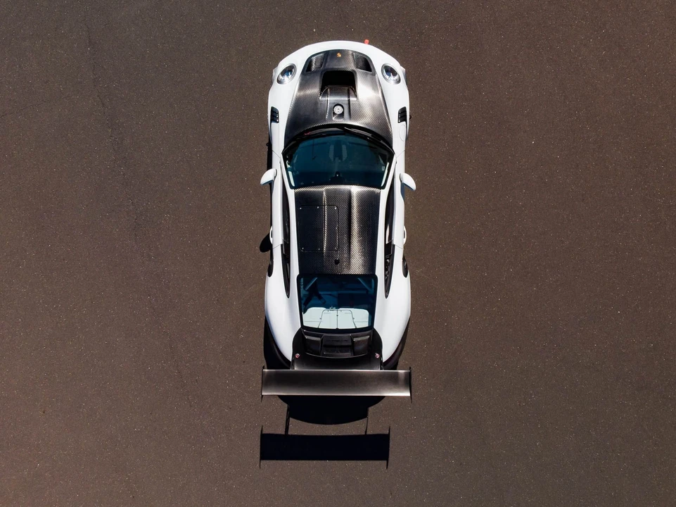 2019 Porsche 991 GT2 RS - Image 2 of 31