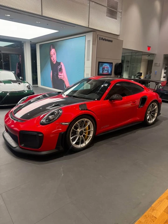 2019 Porsche 991 GT2 RS - Image 7 of 18