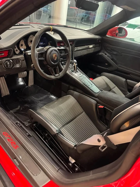 2019 Porsche 991 GT2 RS - Image 11 of 18