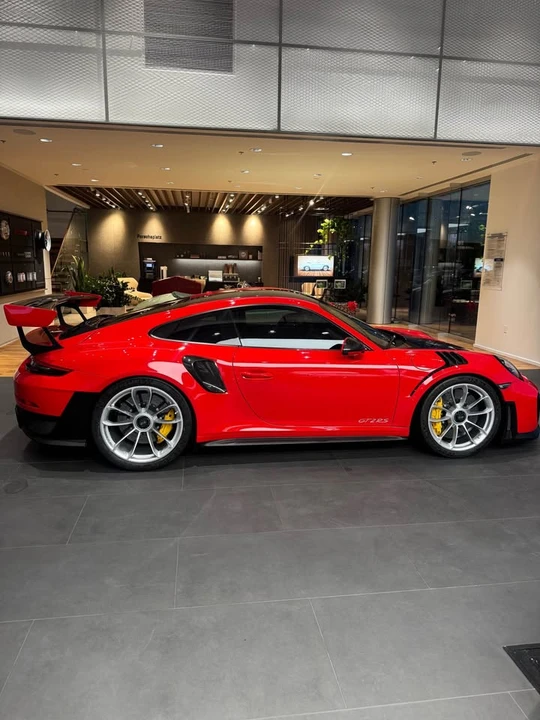 2019 Porsche 991 GT2 RS - Image 2 of 18