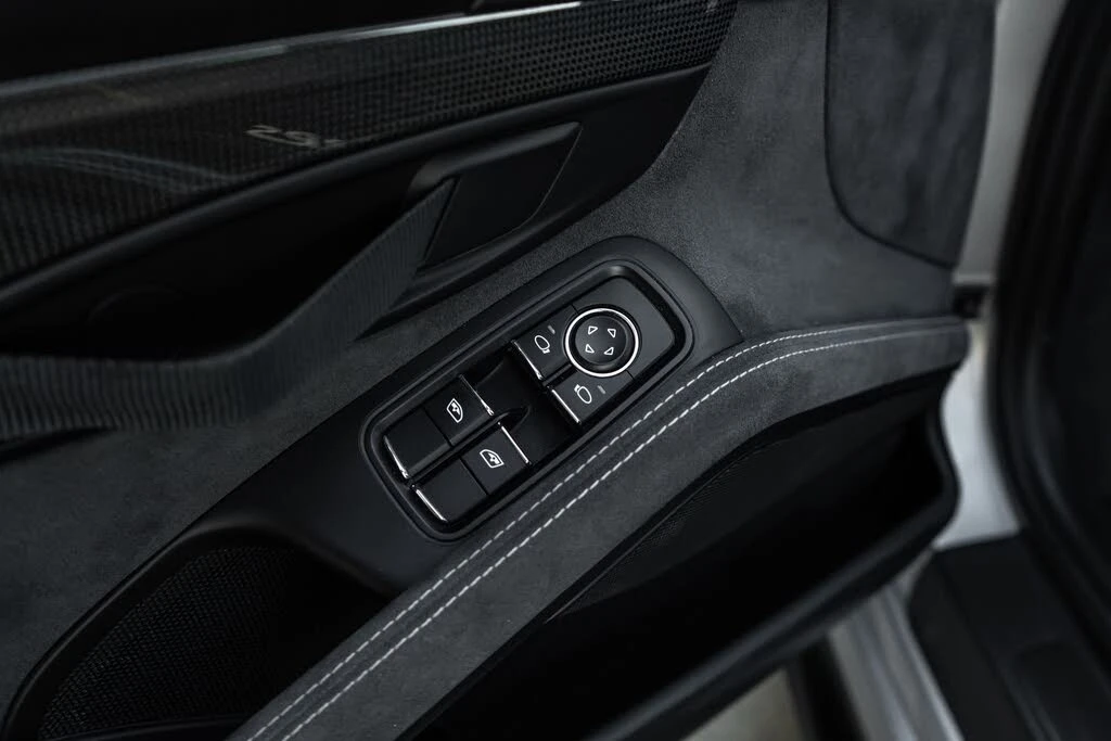 2019 Porsche 991 GT2 RS - Image 25 of 31