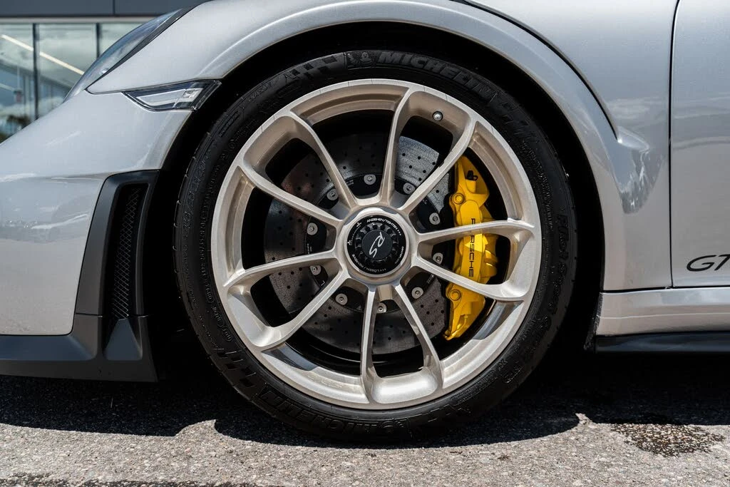 2019 Porsche 991 GT2 RS - Image 6 of 31