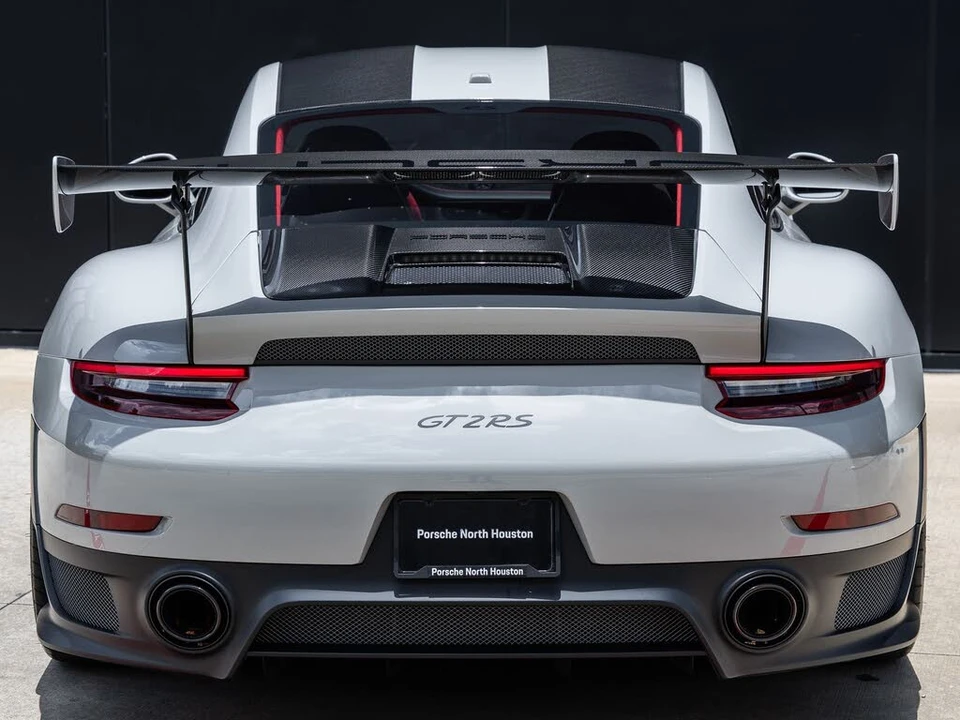 2019 Porsche 991 GT2 RS - Image 11 of 31