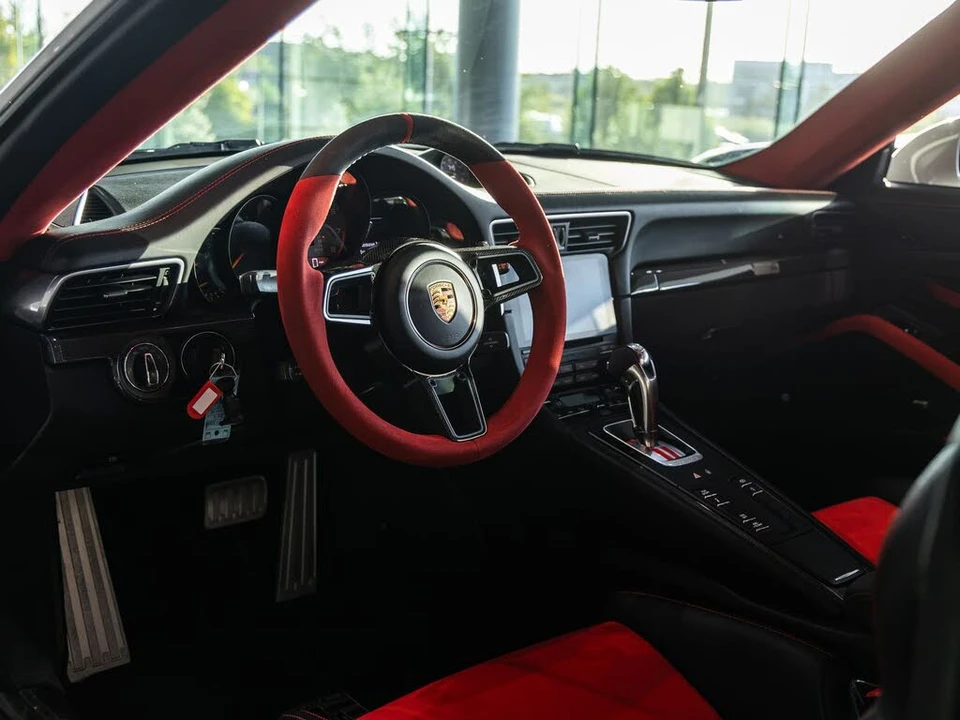 2019 Porsche 991 GT2 RS - Image 4 of 31