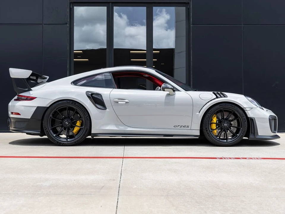 2019 Porsche 991 GT2 RS - Image 14 of 31