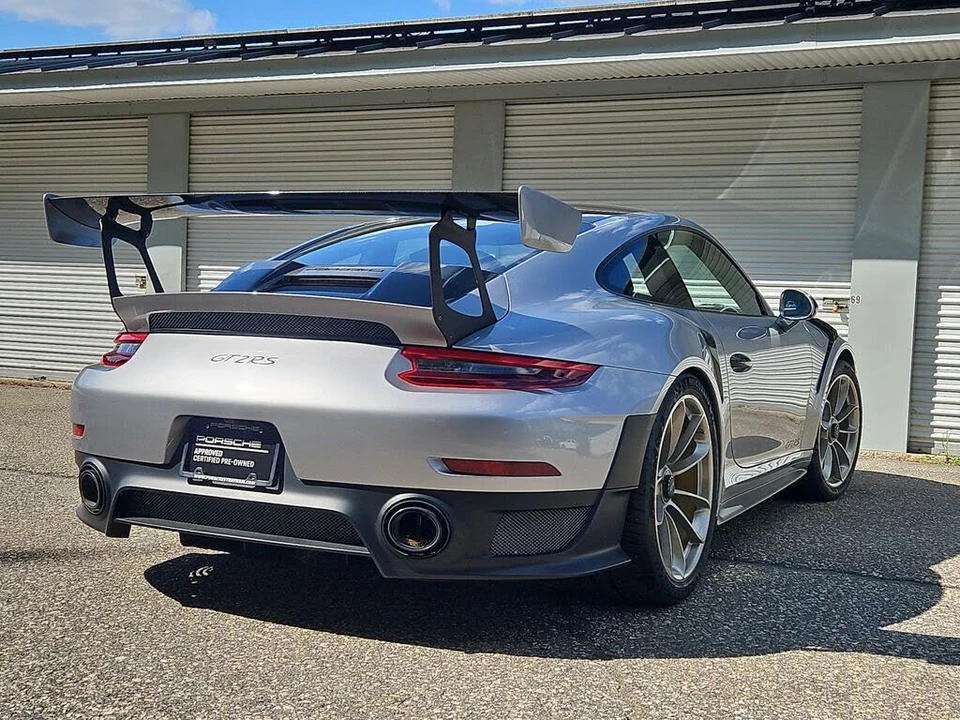 2019 Porsche 991 GT2 RS - Image 7 of 29