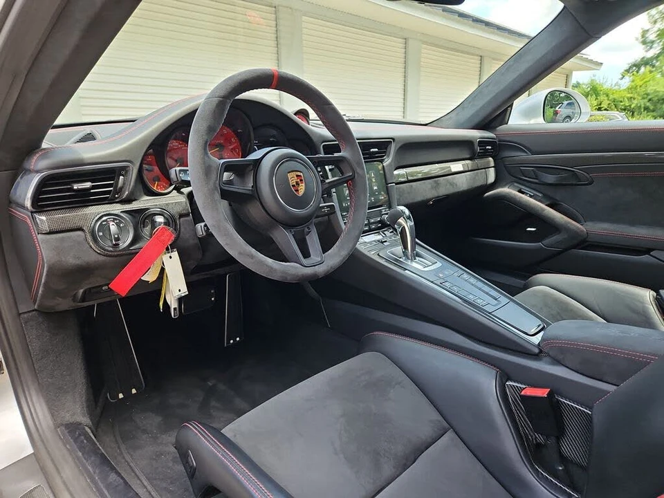 2019 Porsche 991 GT2 RS - Image 4 of 29