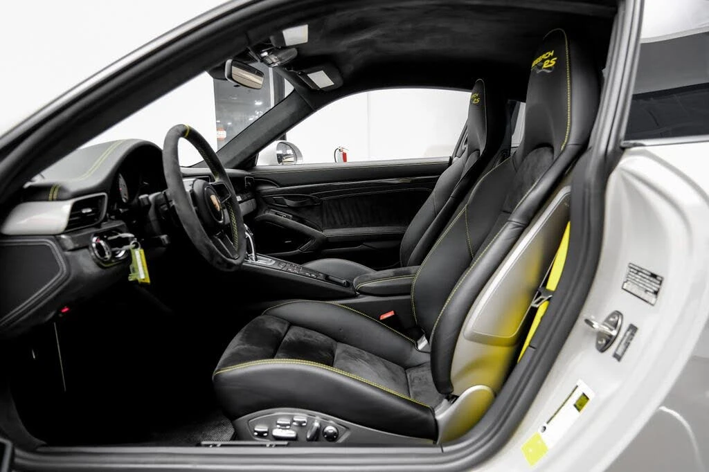 2019 Porsche 991 GT2 RS - Image 8 of 31