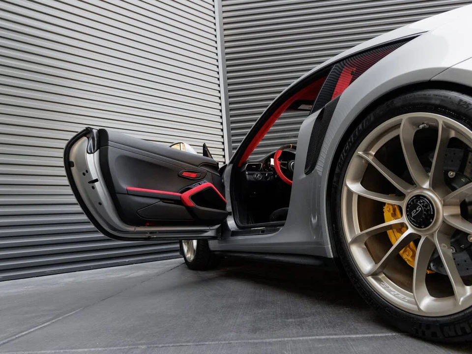 2019 Porsche 991 GT2 RS - Image 15 of 31