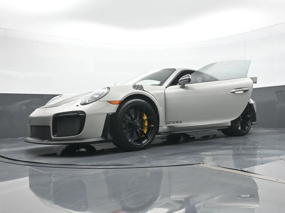 2019 Porsche 991 GT2 RS - Image 27 of 30