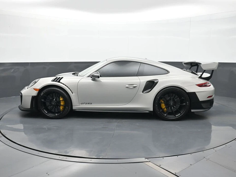 2019 Porsche 991 GT2 RS - Image 2 of 30