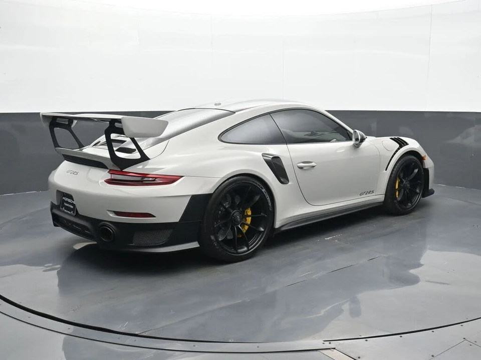2019 Porsche 991 GT2 RS - Image 19 of 30