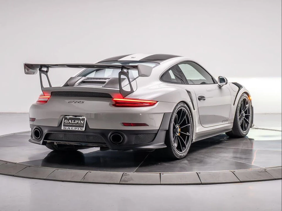 2019 Porsche 991 GT2 RS - Image 5 of 31