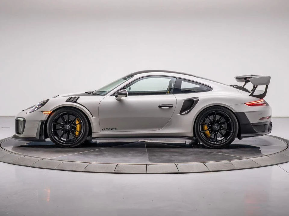 2019 Porsche 991 GT2 RS - Image 2 of 31