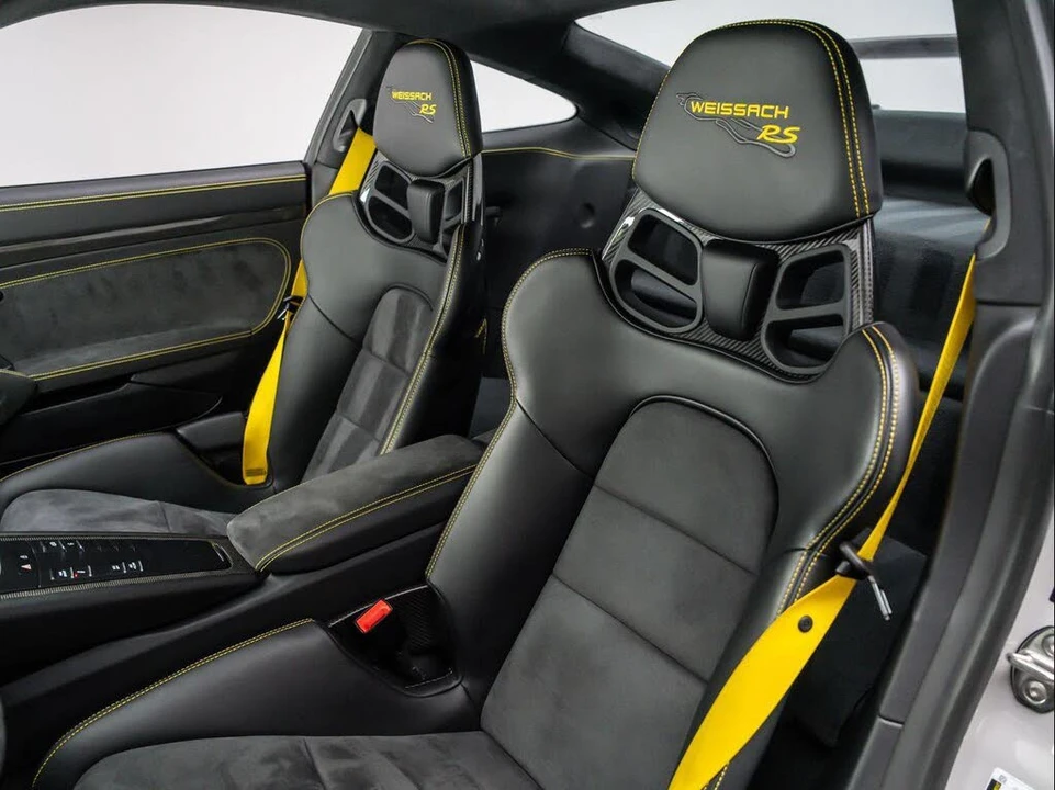 2019 Porsche 991 GT2 RS - Image 17 of 31