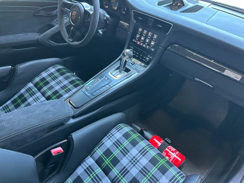 2019 Porsche 991 GT2 RS - Image 16 of 31